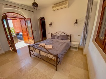 Master bedroom with Access to the roof terrace