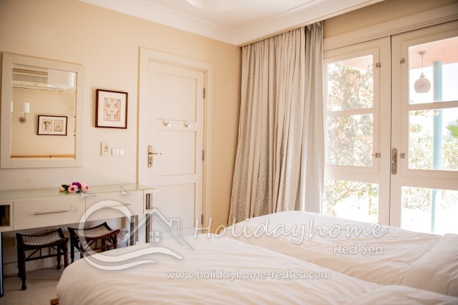 Master bedroom 2
