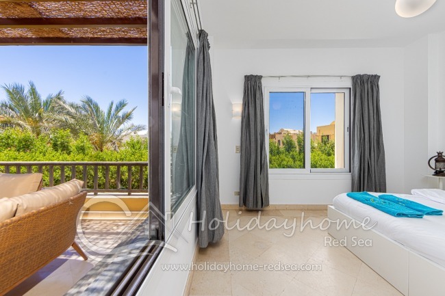 2. Bedroom and large terrace