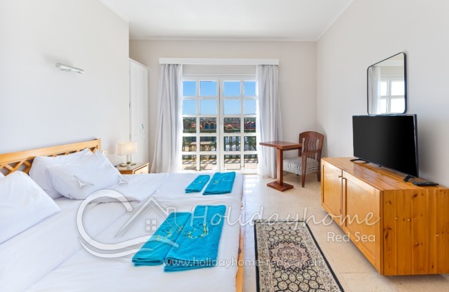 Bedroom 2 with sitting area