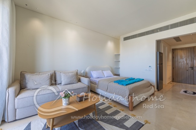 Large, open studio. Modern equipped, with all comfort